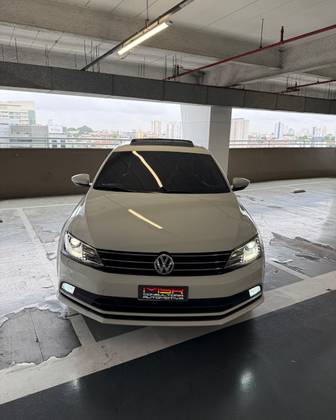 VOLKSWAGEN JETTA 2.0 TSI HIGHLINE 211CV GASOLINA 4P TIPTRONIC